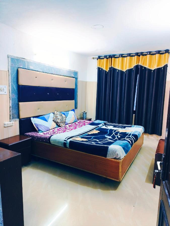 Hotel Holiday Plaza Dalhousie - Near Ghandhi Chowk Mall Road Eksteriør billede