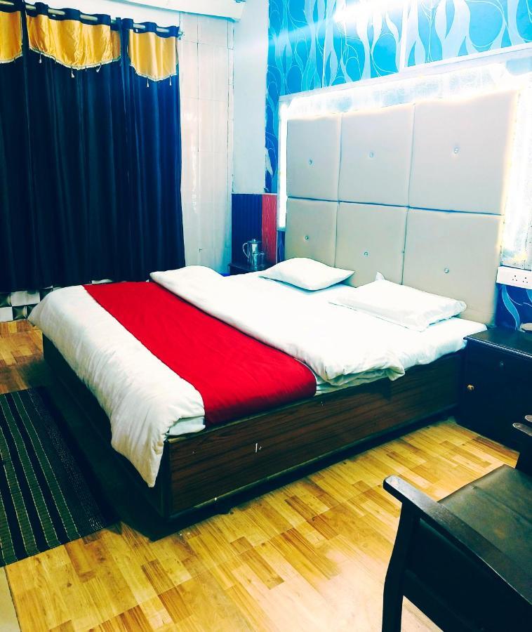 Hotel Holiday Plaza Dalhousie - Near Ghandhi Chowk Mall Road Eksteriør billede
